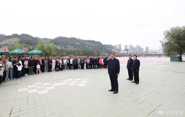 习近平：要多抓造福人民的工程_习近平：要多抓造福人民的工程_习近平：要多抓造福人民的工程