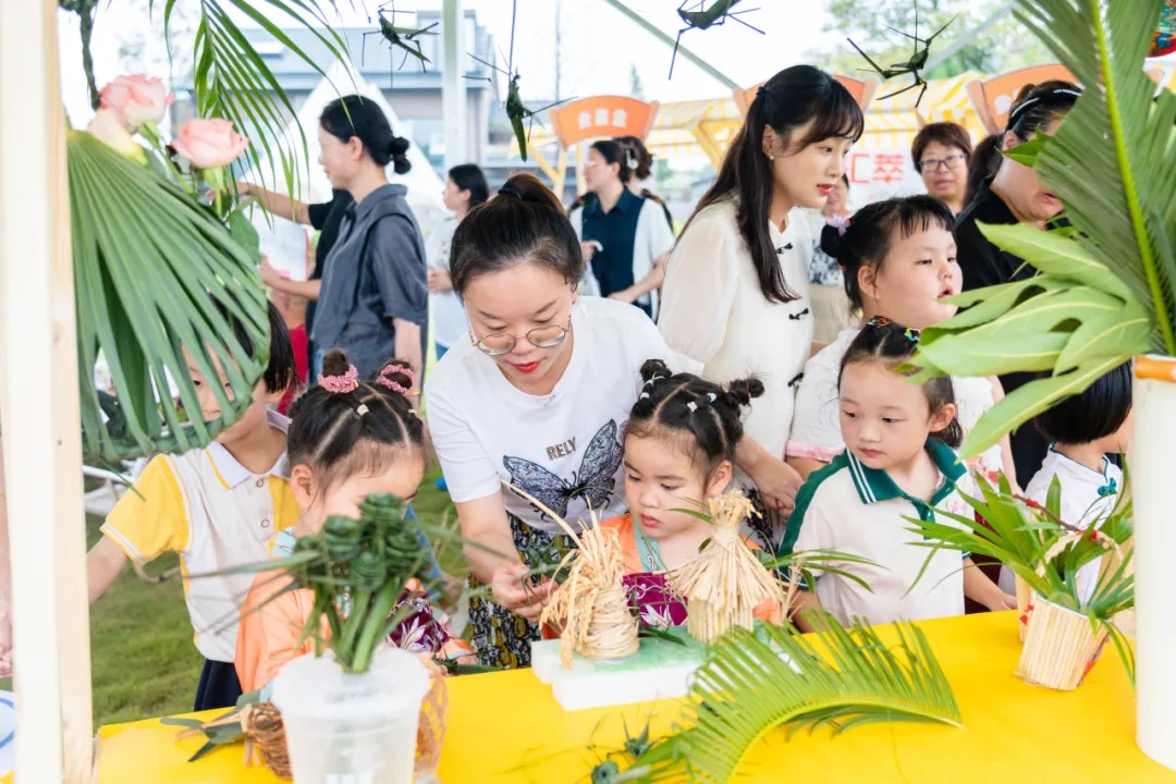 中秋奇妙游_奇妙中秋游节目单_中秋奇妙游介绍