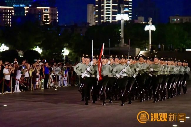 南昌国庆烟花秀氛围感绝了 古城新韵迎宾来