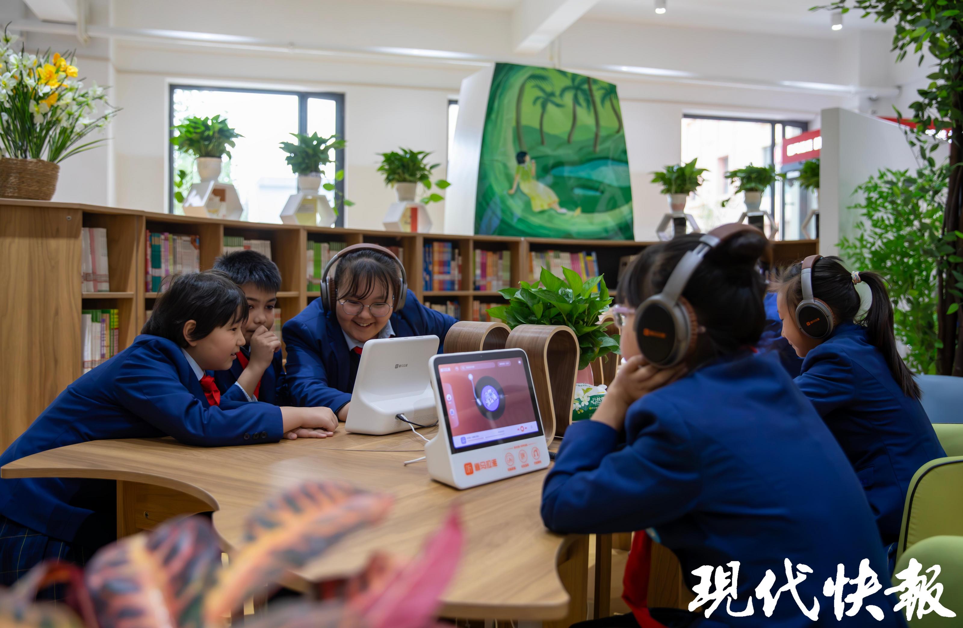 清澈的爱只为中国发言稿_清澈的爱 只为中国_清澈的爱只为中国6句诗词