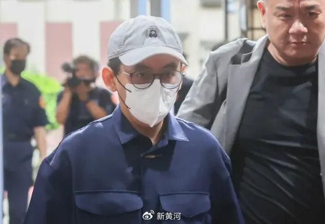 知名主持人黄子佼 获刑8个月