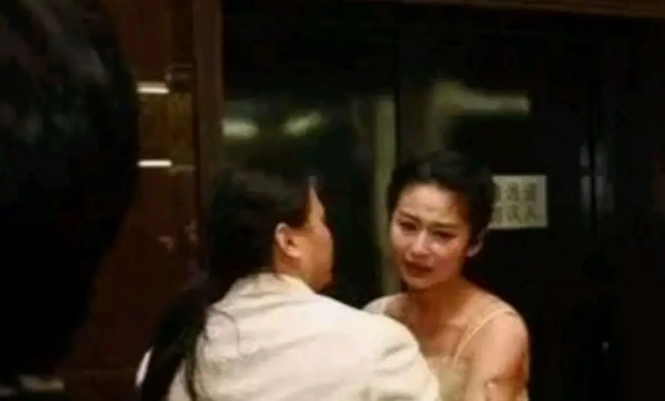 杨子崩溃大哭_崩溃杨子大哭图片_崩溃杨子大哭视频