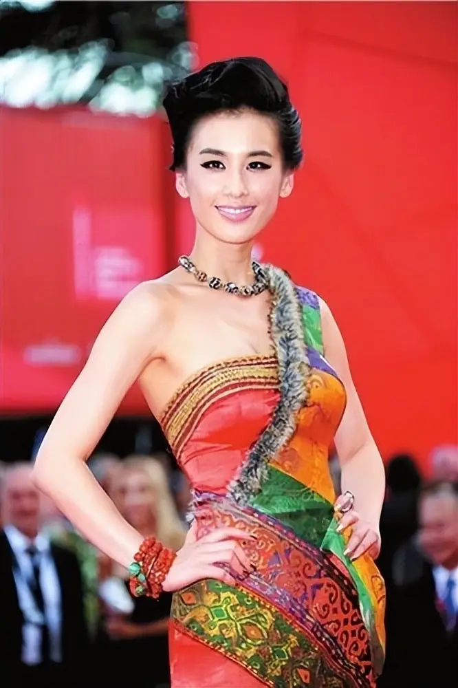 崩溃杨子大哭视频_崩溃杨子大哭图片_杨子崩溃大哭