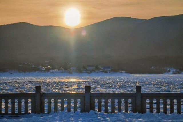 2025启程,每一个人都是主角 追光而行共迎新曙光