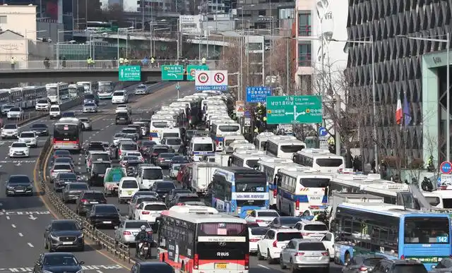 逮捕令无处可逃完整版_淮南漫悦湾房子难买吗_逮捕尹锡悦难在哪