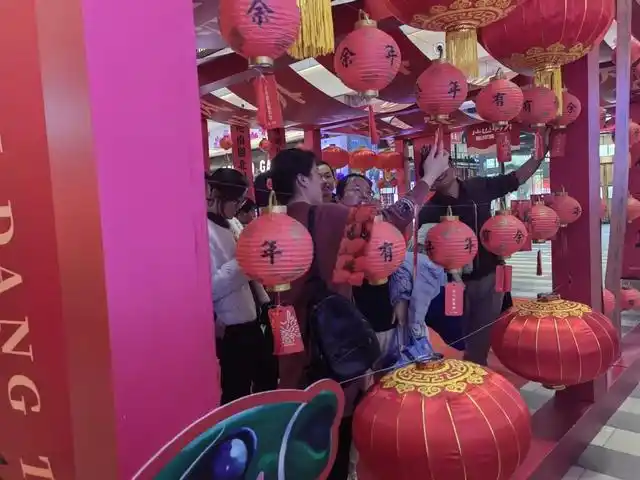 新春消费券怎么用_新春消费“热辣滚烫”_热辣一号人均消费