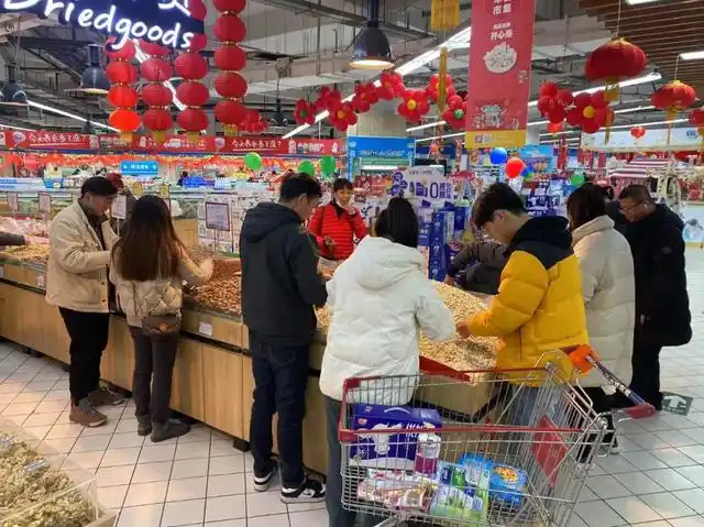 新春消费“热辣滚烫”_新春消费券怎么用_热辣一号人均消费