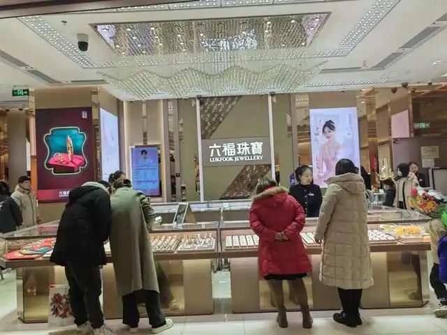 新春消费“热辣滚烫”_新春消费券怎么用_热辣一号人均消费