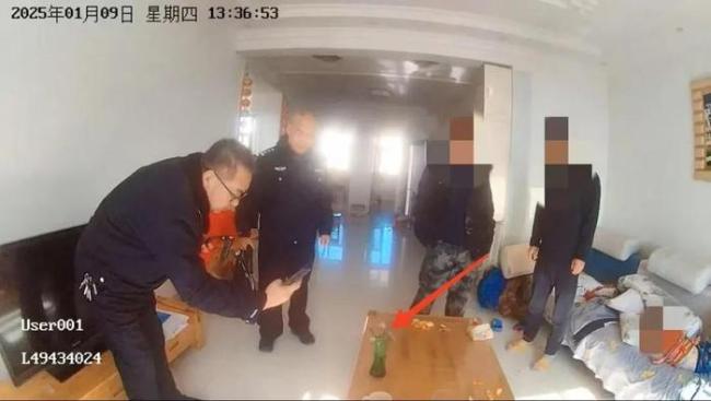 男孩被批评报警举报父亲藏罂粟壳