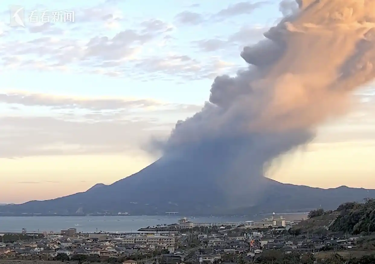 日本樱岛火山爆炸性喷发_日本樱岛火山喷发怎么回事_日本樱岛火山爆发了吗