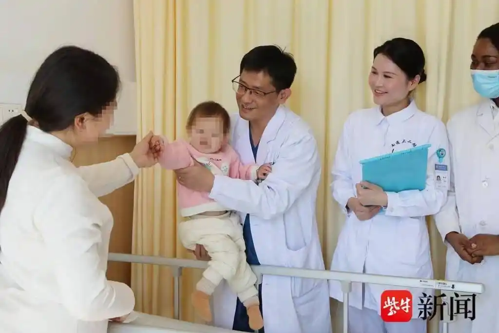 2岁女童超30种食物过敏体重仅13斤_过敏体质的孩子吃什么好_过敏体质孩子身高偏矮怎么办