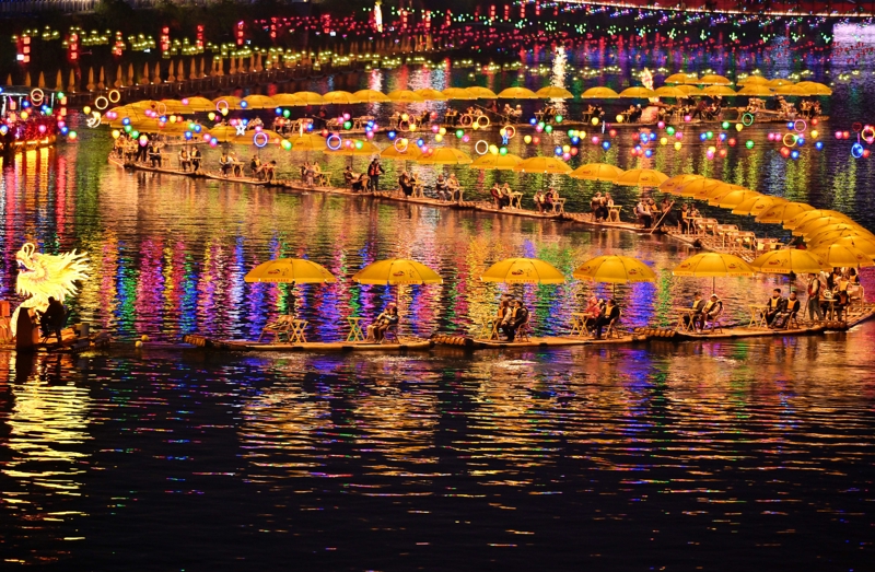 风暴冬季死亡造成美国人受伤_冬季风暴席卷美国多地_冬季风暴在美国已造成至少9人死亡