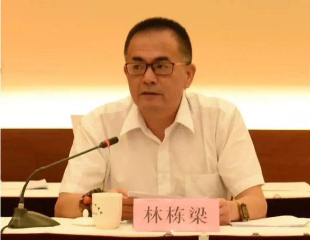 法官判离婚官司依据_一起离婚财产纠纷牵出的法官受贿案_法官判离婚案的依据