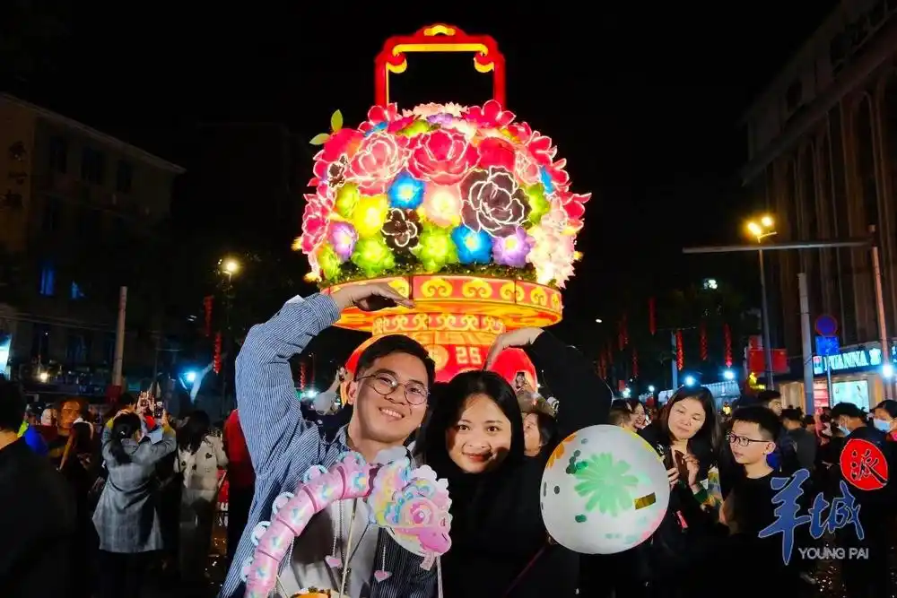 羽绒服压箱底后拿出来不蓬松了_广东人压箱底的羽绒服可以拿出来了_压箱底的羽绒服