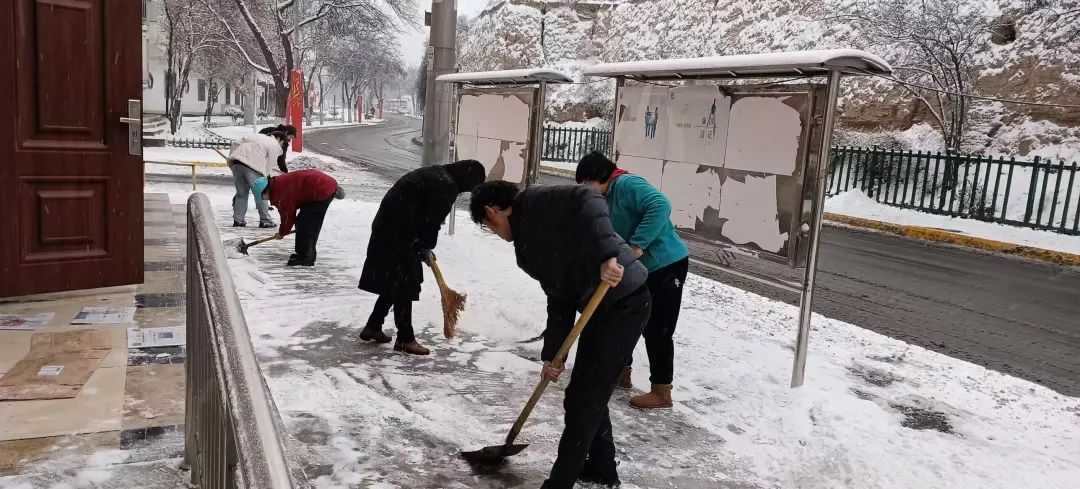 瑞雪兆丰年_瑞雪兆丰年指的是什么时候的雪_瑞雪兆丰年下一句是什么