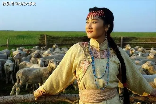 凤凰传奇一开口就是国泰民安_凤凰传奇一开口就是国泰民安_凤凰传奇一开口就是国泰民安