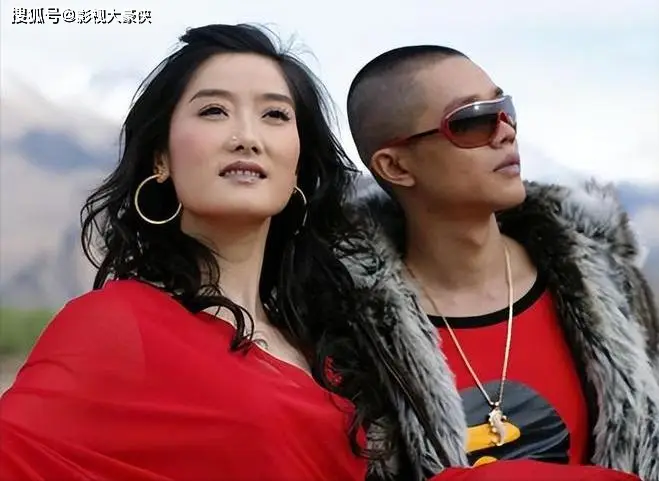 凤凰传奇一开口就是国泰民安_凤凰传奇一开口就是国泰民安_凤凰传奇一开口就是国泰民安