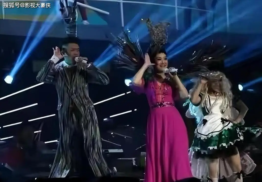 凤凰传奇一开口就是国泰民安_凤凰传奇一开口就是国泰民安_凤凰传奇一开口就是国泰民安