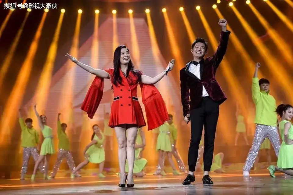 凤凰传奇一开口就是国泰民安_凤凰传奇一开口就是国泰民安_凤凰传奇一开口就是国泰民安