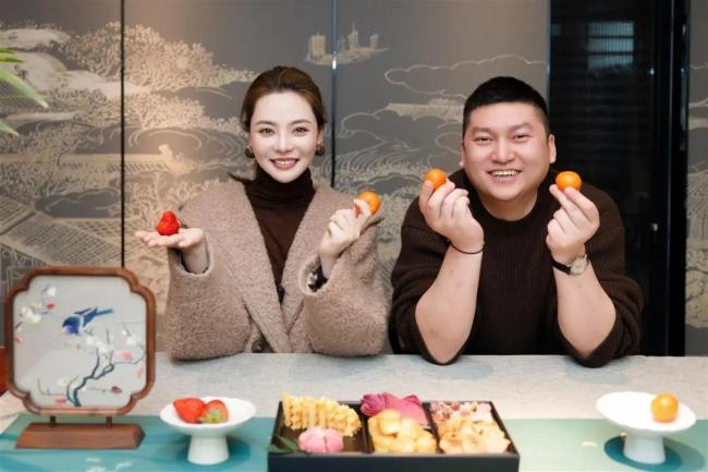 她1小时写完王菲新歌的词 才华横溢创作背后的故事