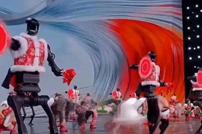 春晚机器人下场时脚步直哆嗦