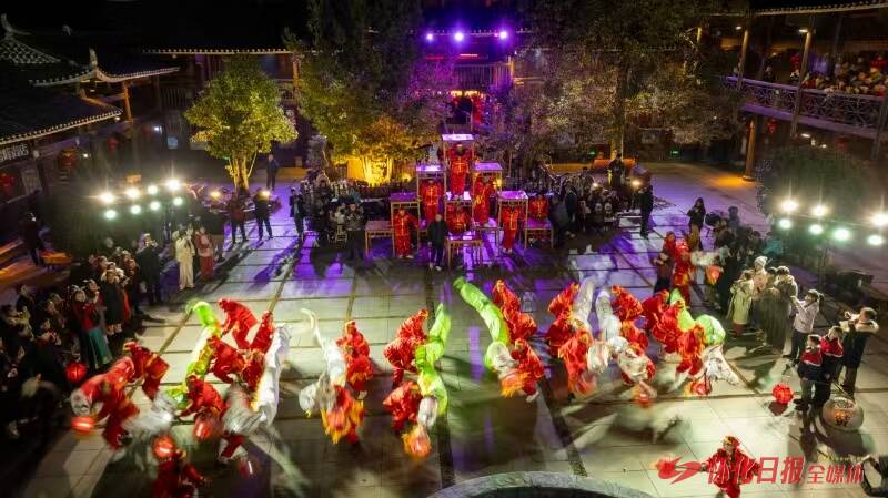 红红火火中国年_红红火火中国年乌兰图雅_红红火火中国年歌词