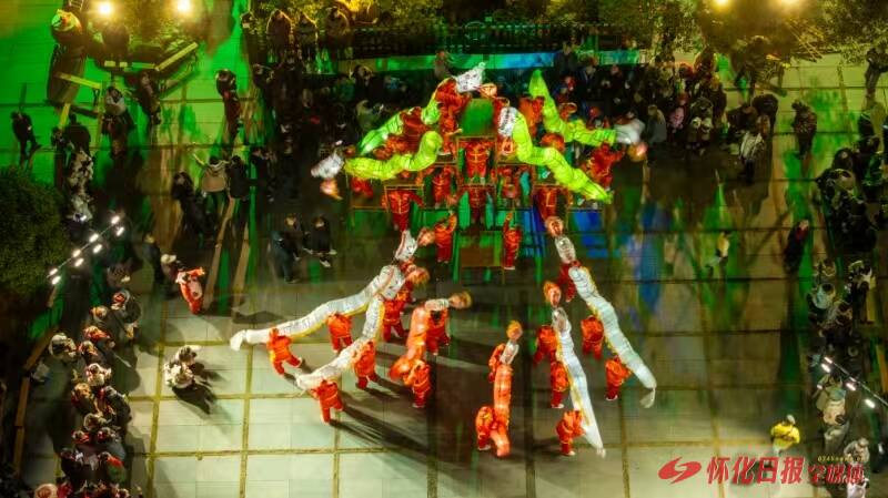 红红火火中国年_红红火火中国年歌词_红红火火中国年乌兰图雅