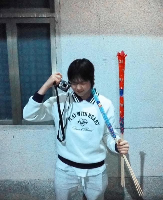 多位冠军现身全红婵评论区 共赏烟花庆新春