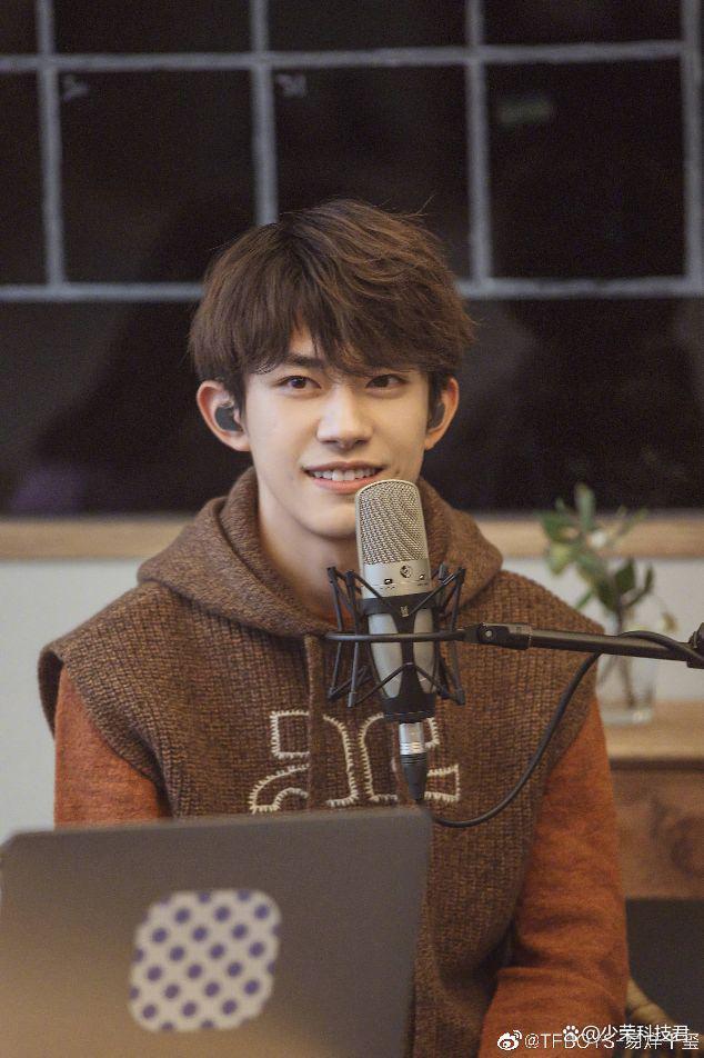 易烊千玺:进下一个角色需要缓口气 追求独特与挑战自我