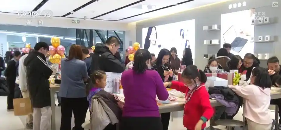 当蛇年新春遇上“两新”扩围_喜羊羊与灰太狼之蛇年新春贺岁_新年遇到蛇怎么解释