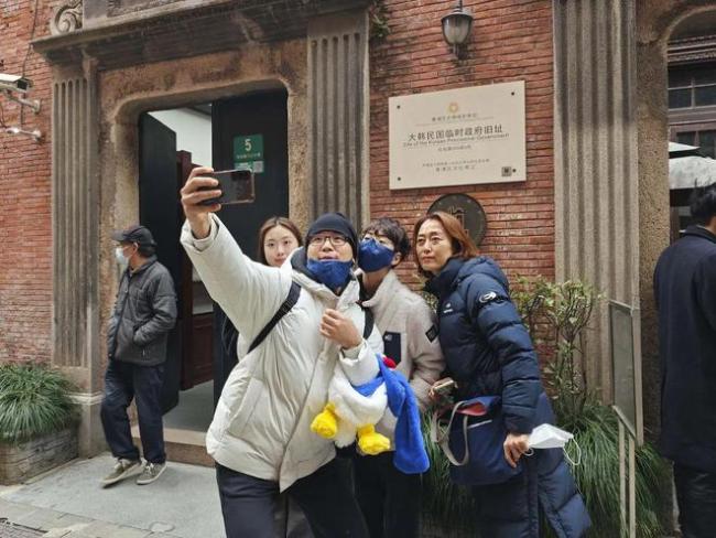 第一批来上海的韩国人已赚得盆满钵满 流量与消费双赢