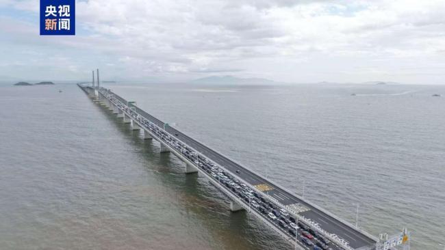 港珠澳大桥春节“爆单” 跨境出行创新高