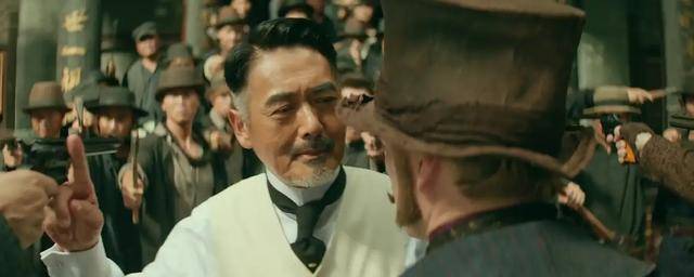 《唐探1900》:70岁周润发杀疯了 演技封神背后的历史创伤