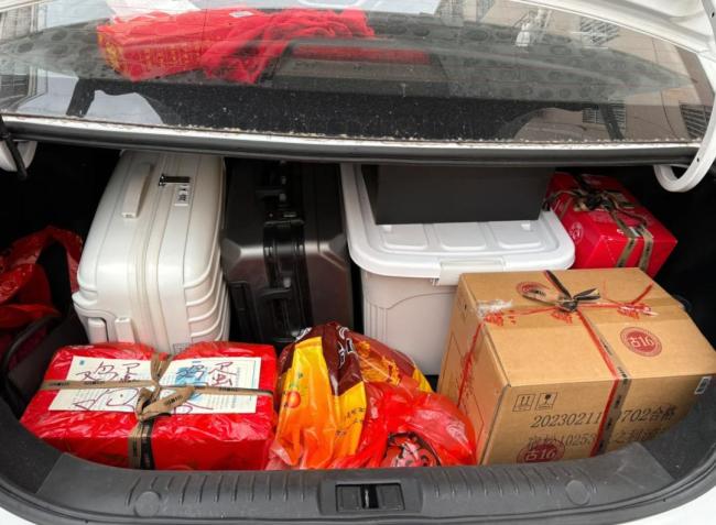 开个集装箱回去也会被塞满