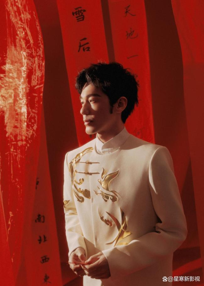 白宇魏大勋同游三亚 男神同框引热议