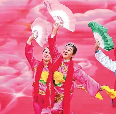 新春新气象 欢乐幸福年_新春新年新气象下一句押韵_新年新春新气象的下联是什么