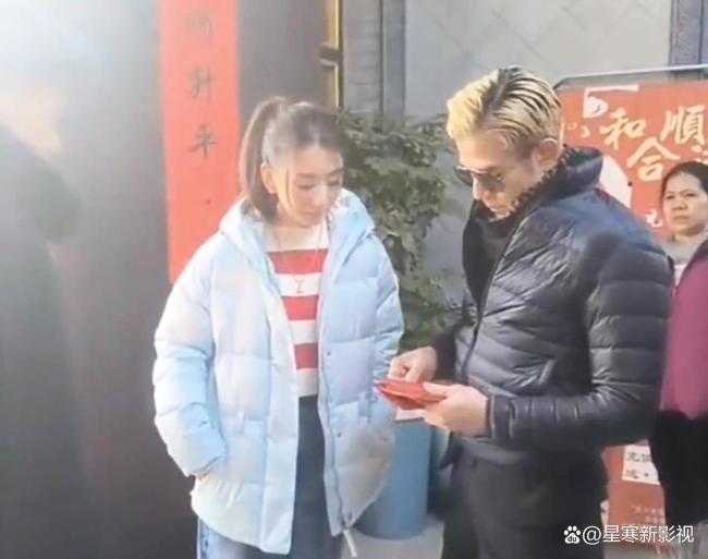 郭富城陪老婆回内地拜年