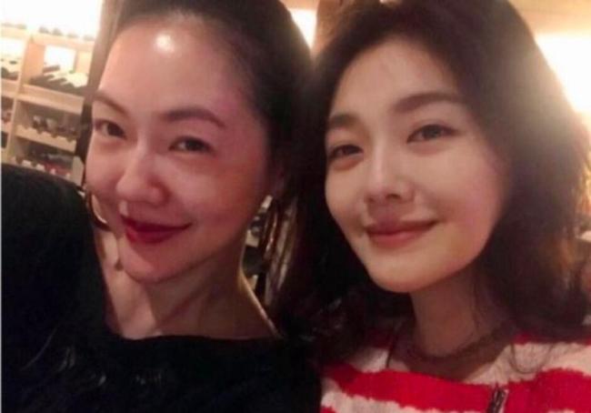 张兰直播被网友刷屏没一句实话 回应质疑态度强硬