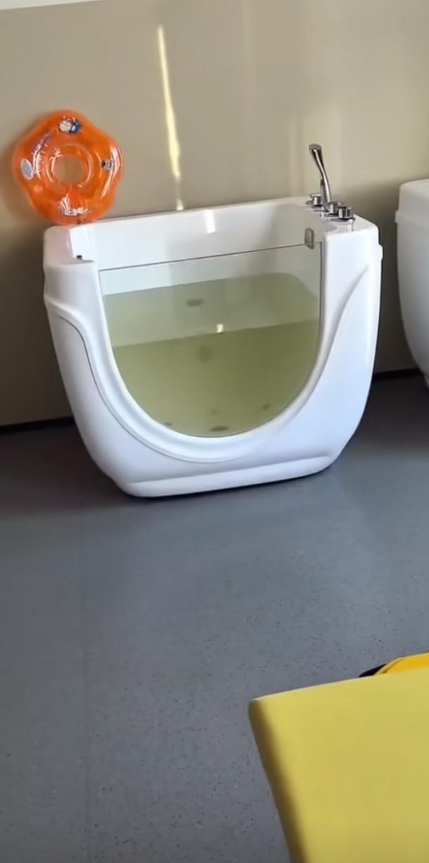 母婴中心用污水给宝宝洗澡