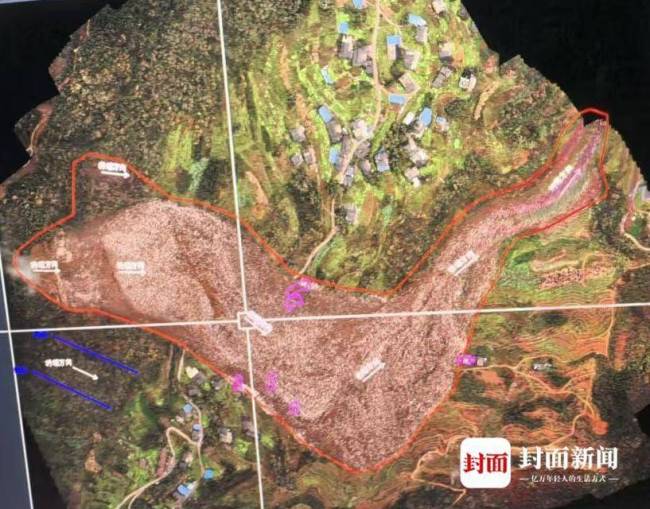 村民尝试搬巨石救人被划伤流血 徒手救援展现人间大爱