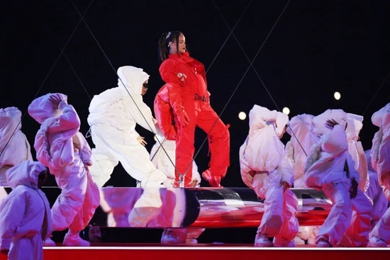 2021超级碗中场秀歌曲_超级碗中场秀_超级碗中场秀是什么意思