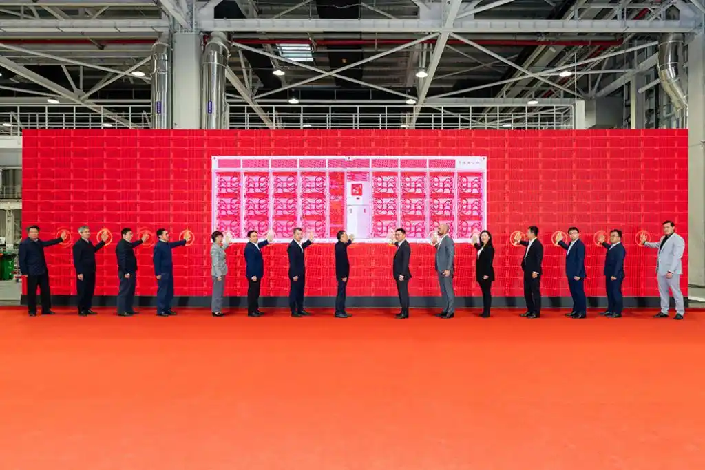 特斯拉上海储能超级工厂正式投产_特斯拉储能概念股_特斯拉上海产能