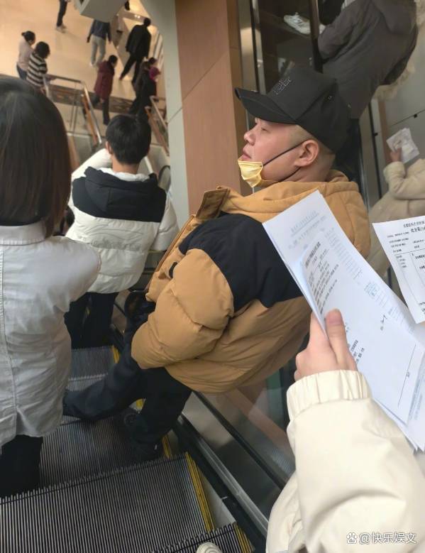 岳云鹏医院被偶遇 此前曾称压力大