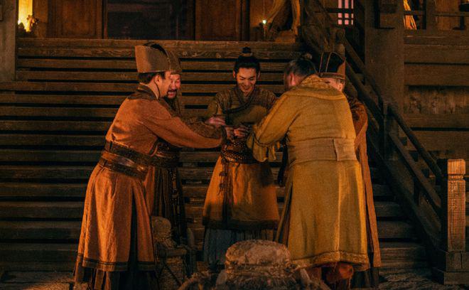 南歌官宣定档_《蛟龙行动》官宣撤档_霍建华新片突撤档