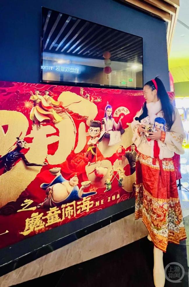 看31遍《哪吒2》的女生发声 怀念母亲的情感寄托