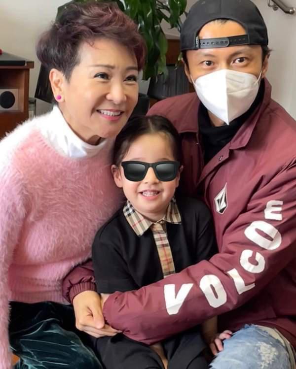 谢霆锋妹妹谢婷婷官宣恋情_谢婷婷的哥哥_谢霆锋谢婷婷小时候照片