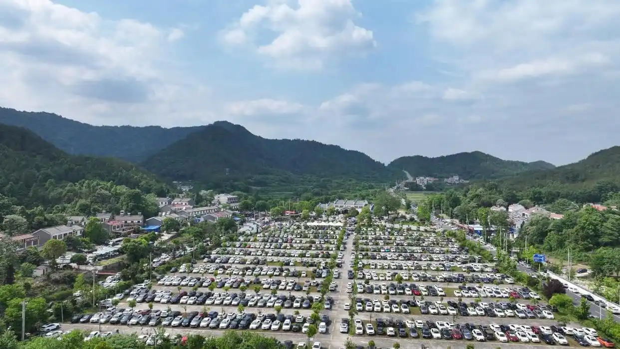 电视剧爱在青山绿水间_绿水青山间_青山绿水间下一句诗词