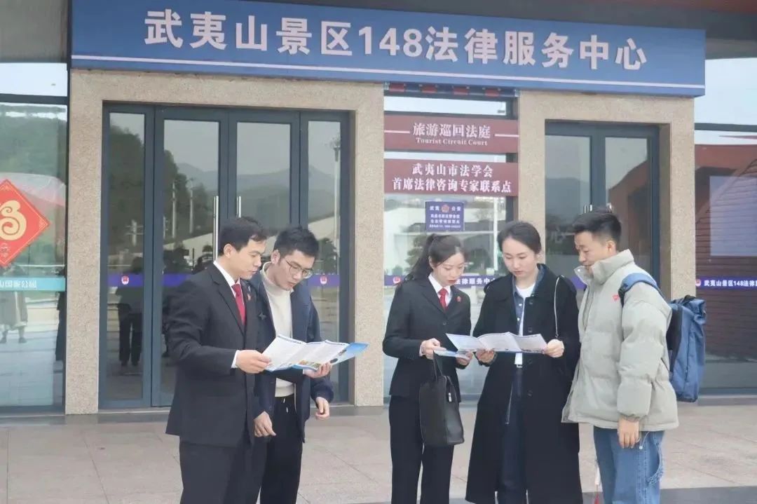 绿水青山间_爱在青山绿水间_青山绿水间白云已走远是什么歌