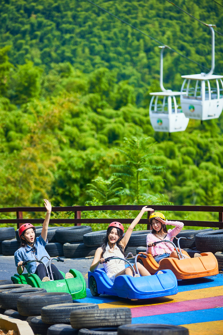 绿水青山间_风翩翩云芊芊青山绿水间_青山绿水间下一句诗词