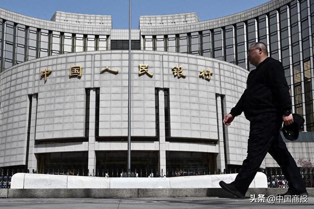 央行释放“稳汇率”信号